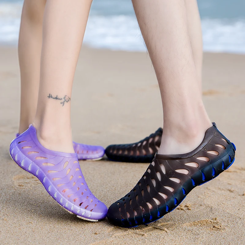 Summer Men Brach Sandals Rubber Comfortable Hole Couple Shoes Women Flat Light Outdoor Garden Shoes Large Size Zandalias Hombre