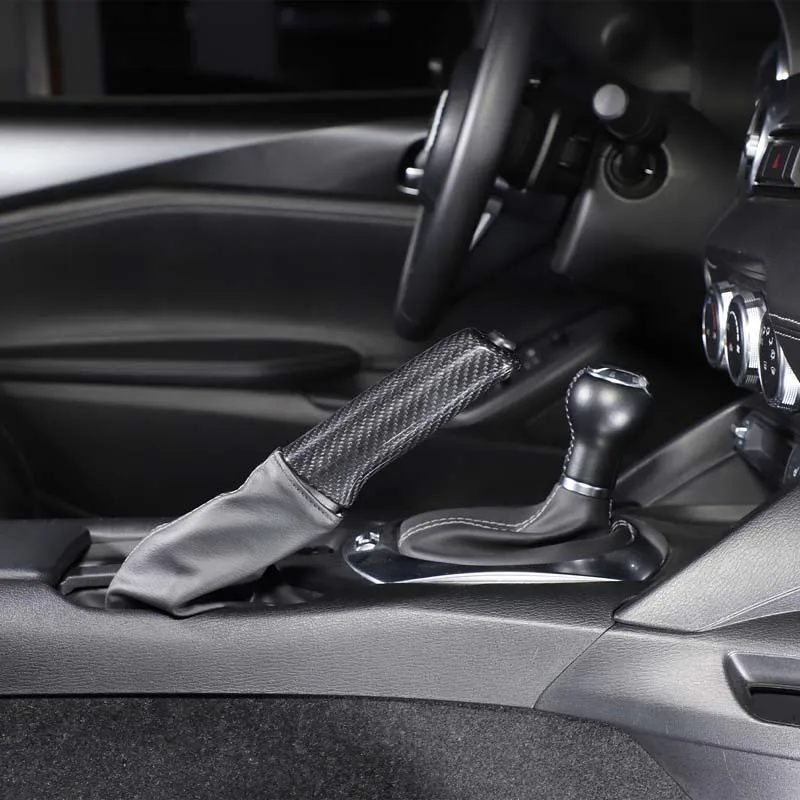 Фото Защитная накладка на рычаг ручного тормоза из настоящего карбона для Mazda MX-5/Fiat 124/Abarth 124 (2016+) – наклейка для интерьера, стайлинг автомобиля №4