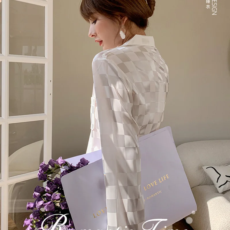 Pajamas Women's Silk Long-sleeved Pajamas Pajamas Suit Jacquard Plaid High-grade Ice Silk Can Be Worn Outside Home Wear Pajamas