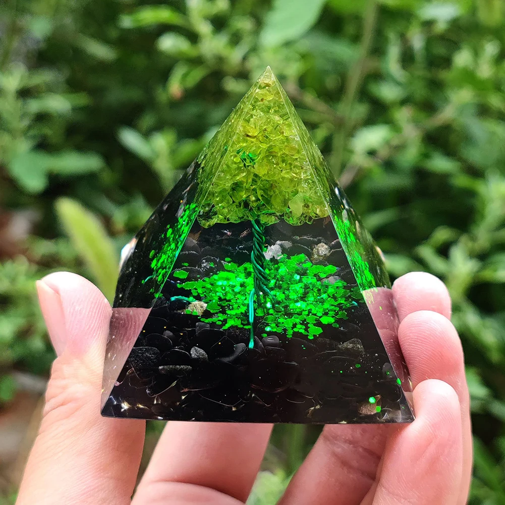 

Natural Amethyst Stone Orgonite Pyramid Crystals Orgone Energy Generator Healing Chakra Meditation Desk Ornaments Crafts Decor