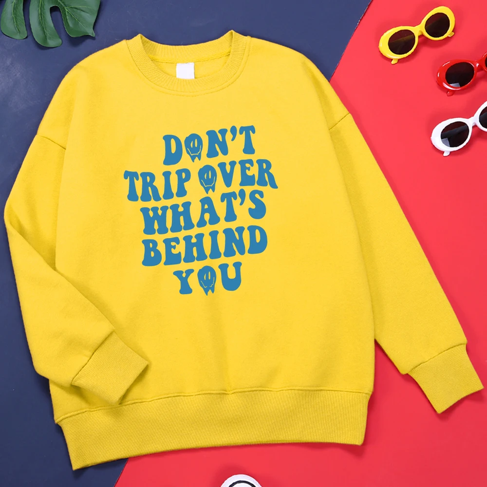 

Don'T Trip Over What'S Behind You Man Hoodie Fashion Harajuku Tracksuit Casual Outdoor Hoodies Simplicity Designer Man Clothing