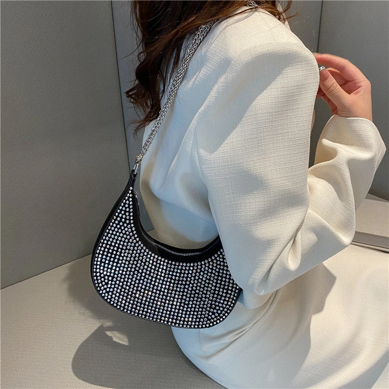 2023 Summer European Fashion A Light Pure Color Lady Handbag Luxury Design New Moon Bag Lady Handbags Women Purse And Handbags