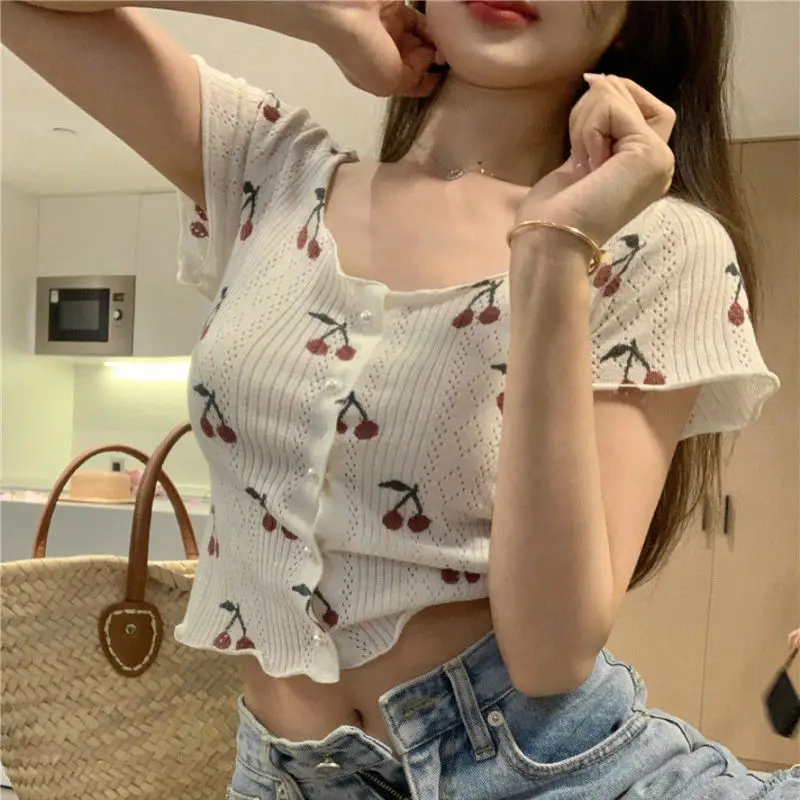 

Летний Тонкий нишевый топ с коротким рукавом и пуговицами на животе