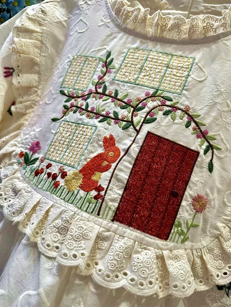 Женская летняя Милая хлопковая блузка с цветочной вышивкой 2024 винтажная