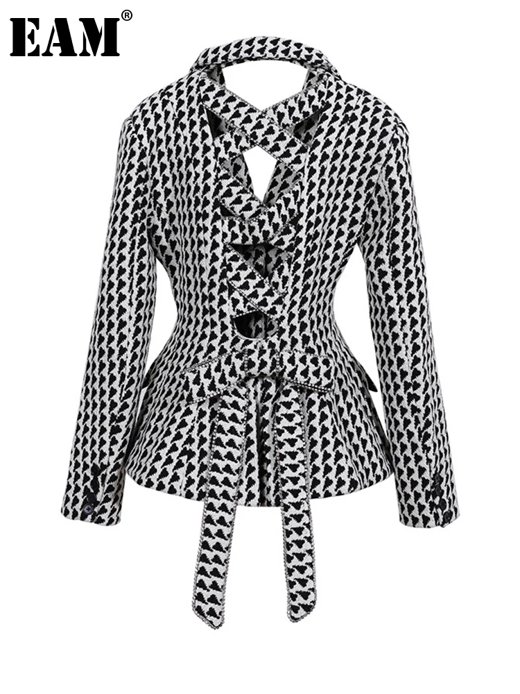 

[EAM] Women Rhinestones Plaid Back Cross Hollow Out Blazer New Lapel Long Sleeve Jacket Fashion Spring Autumn 2022 19D7376