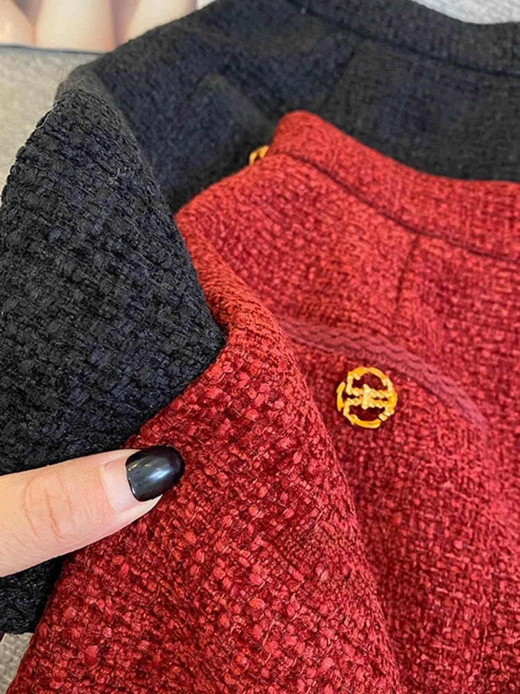 Красный изящный пуховик женский комплект зимы 2024 новинка высокого класса