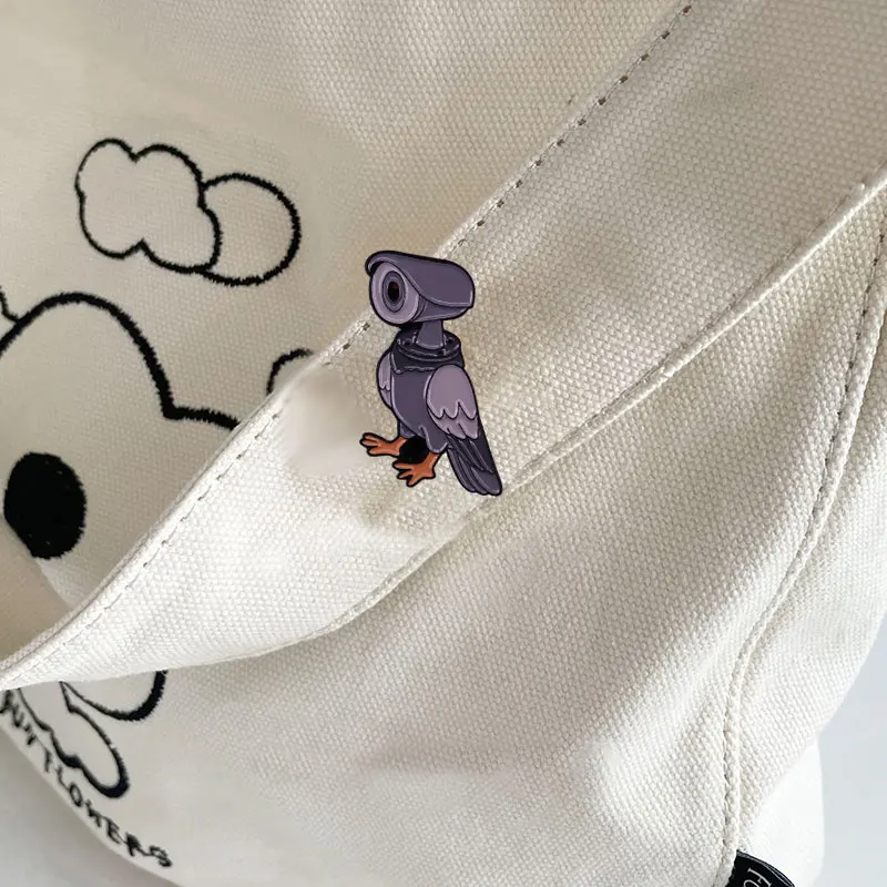 Брошь в виде птиц