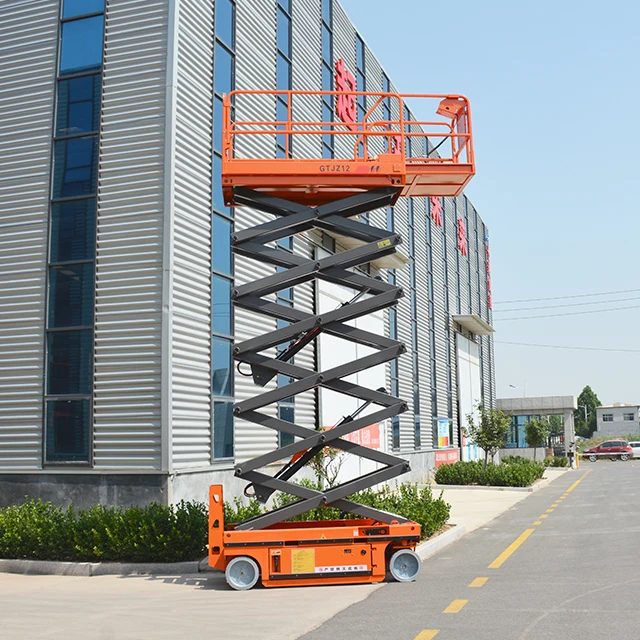 Самоходный ножничный подъемник Qiyun Kinglift грузоподъемность 6 м высота платформы