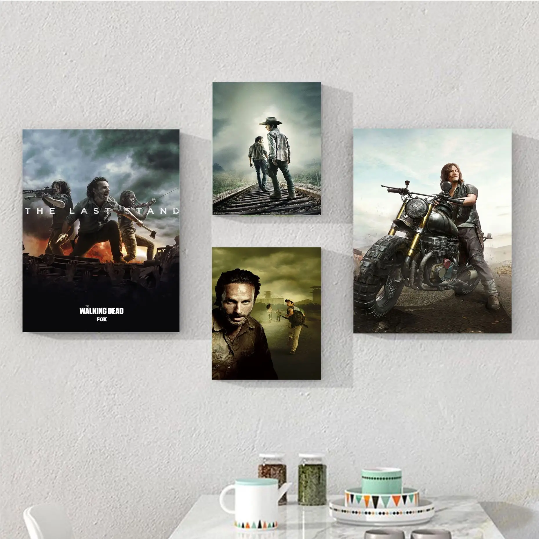 

The Walking Dead Poster Vintage Posters Sticky Whitepaper Sticker DIY Room Bar Cafe Room Wall Decor