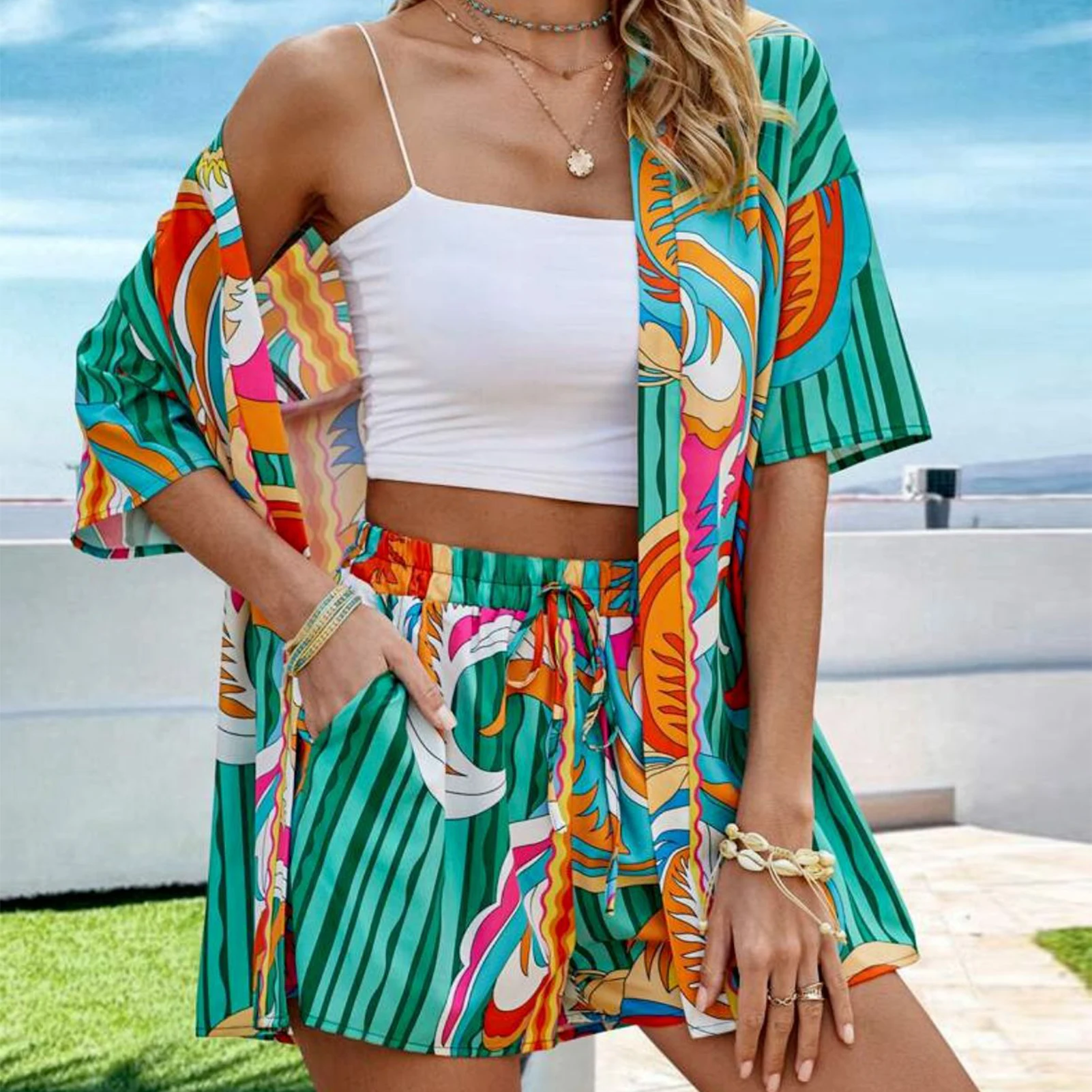 

Комплект из 2 предметов с графическим принтом, женская блузка с открытой передней частью и шорты на шнуровке с эластичной талией, свободный костюм для отпуска