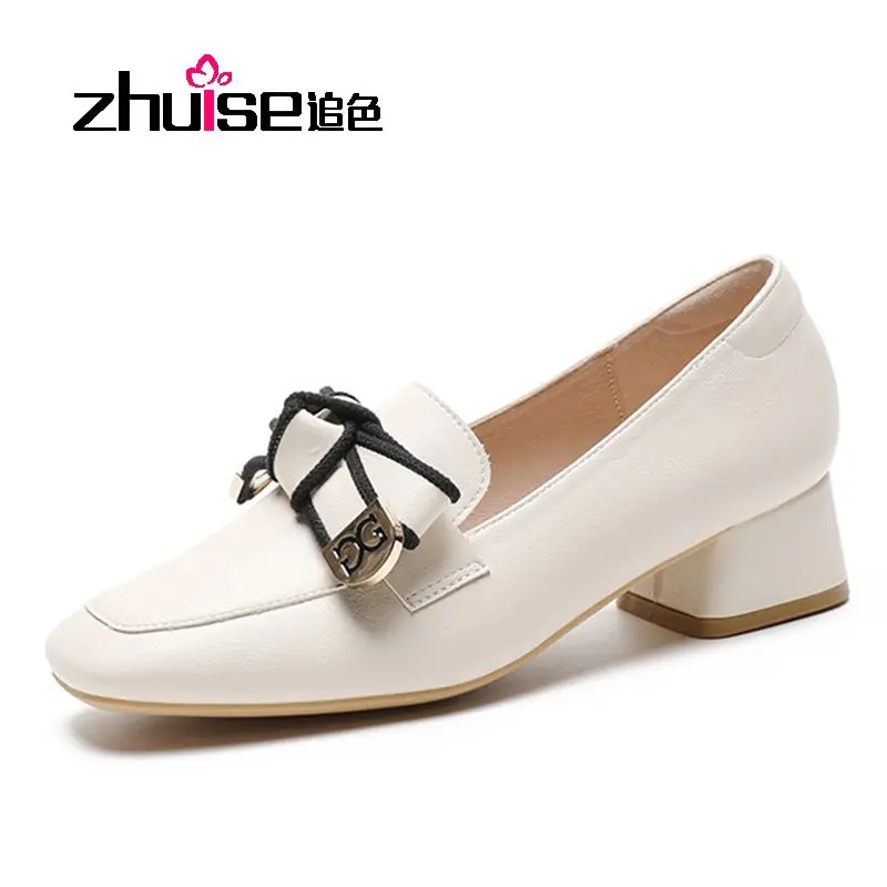 

Женская кожаная обувь в стиле ретро