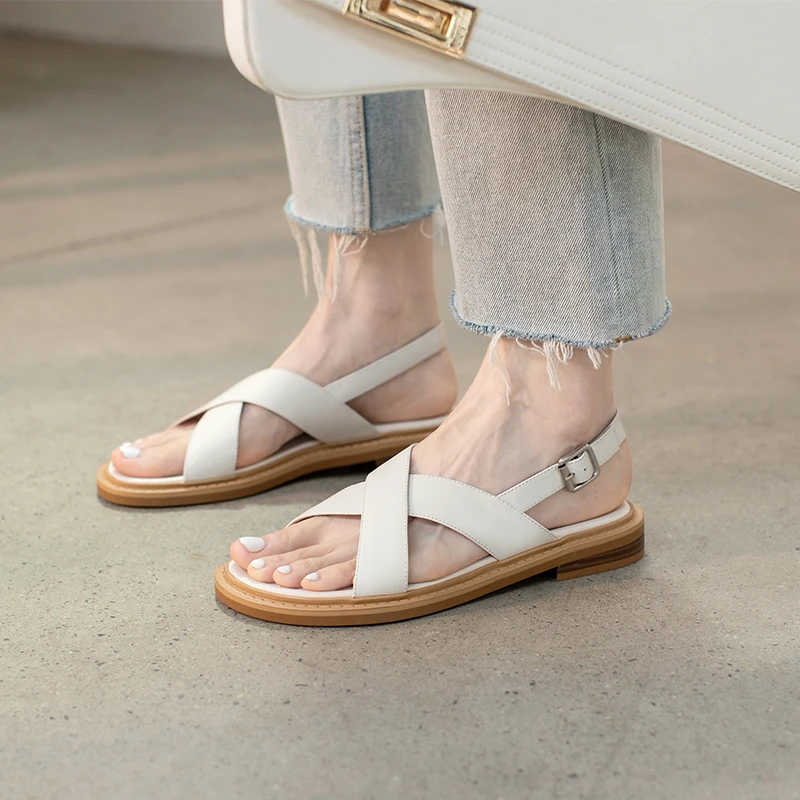 2023 New Summer Sandals Women Round Toe Low Heel Fashion Women Shoes Genuine Leather Simplicity Sandals for Women Flat Sandals