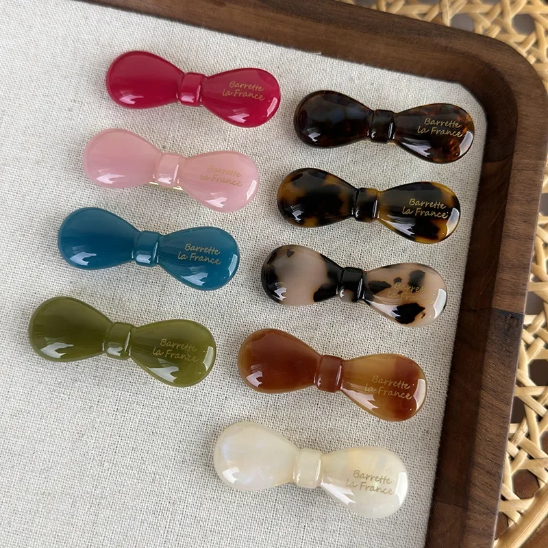 Заколка для волос в стиле ретро