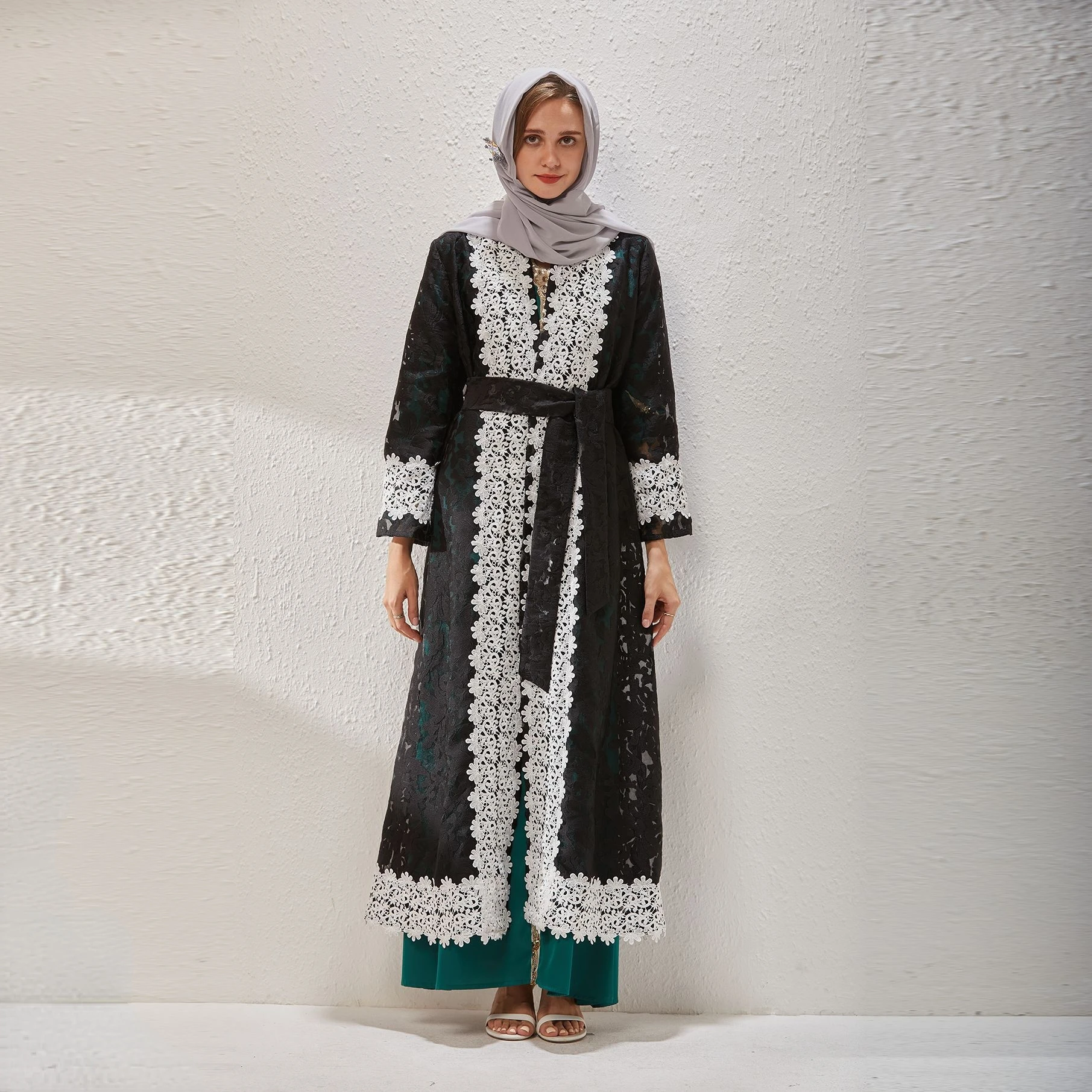 Средневосточный мусульманский кружевной халат с вышивкой, новое кимоно, открытое женское черное длинное платье, Турция с поясом