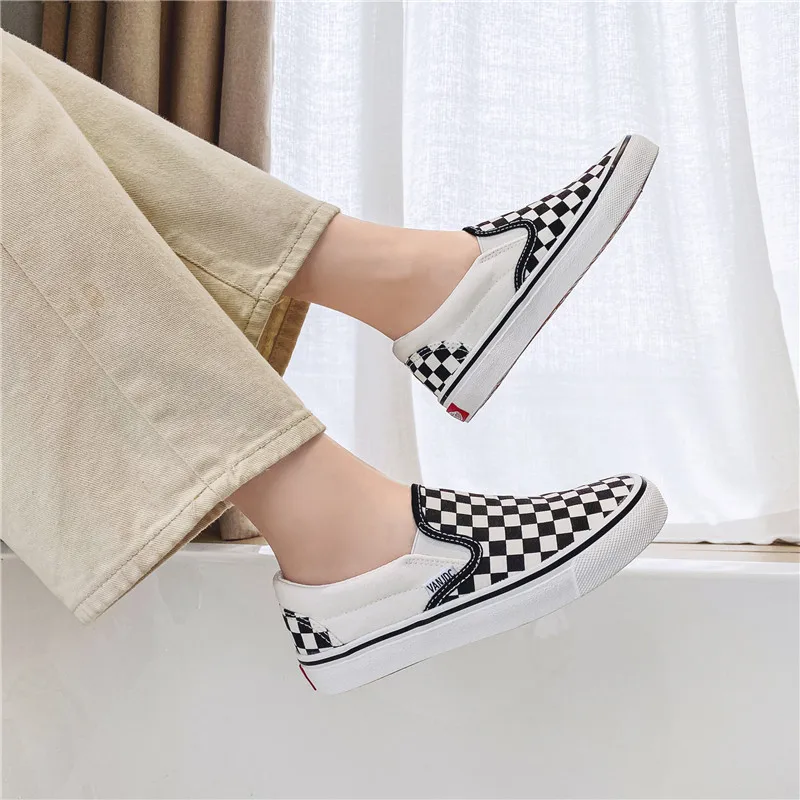 Womens Canvas Shoes Multicolor Checkerboard Design Female Slip-On Shoes Girls Flats 2023 New Fashion Sneakers Plus Size 35-44