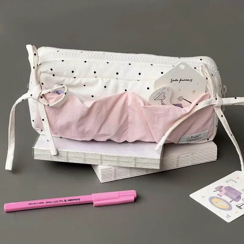

Розовый пластиковый пенал CutePolkaDotBowPencilCaseWithPinkAccessories