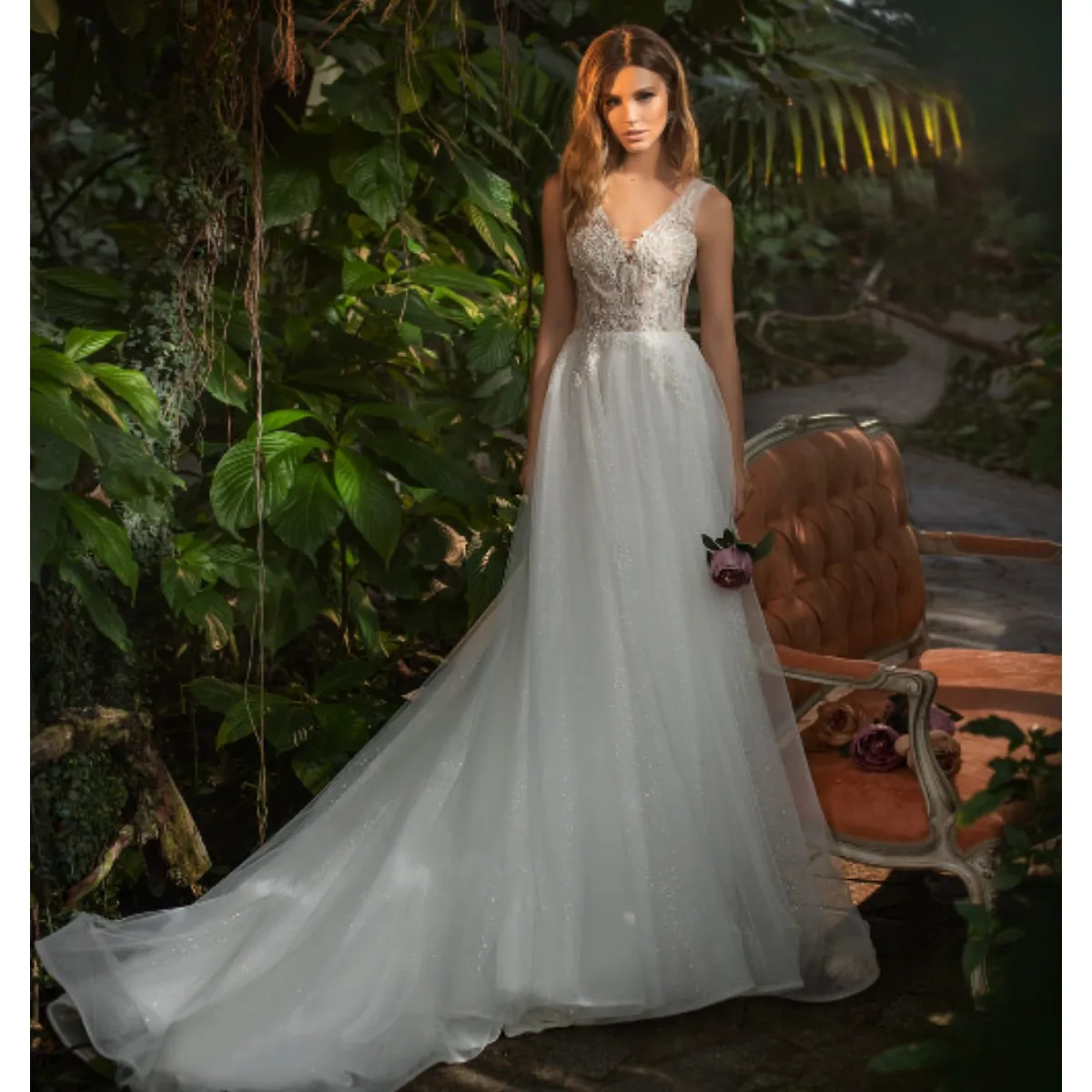 

Backless Wedding Dress A-Line Simple Lace Tulle Sleeveless Brush Train Wedding Party Wear Modern V-neck Vestidos De Noiva