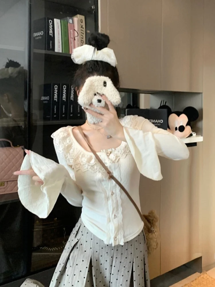 Рубашка с длинными рукавами и квадратным воротником бантом кружевной строчкой