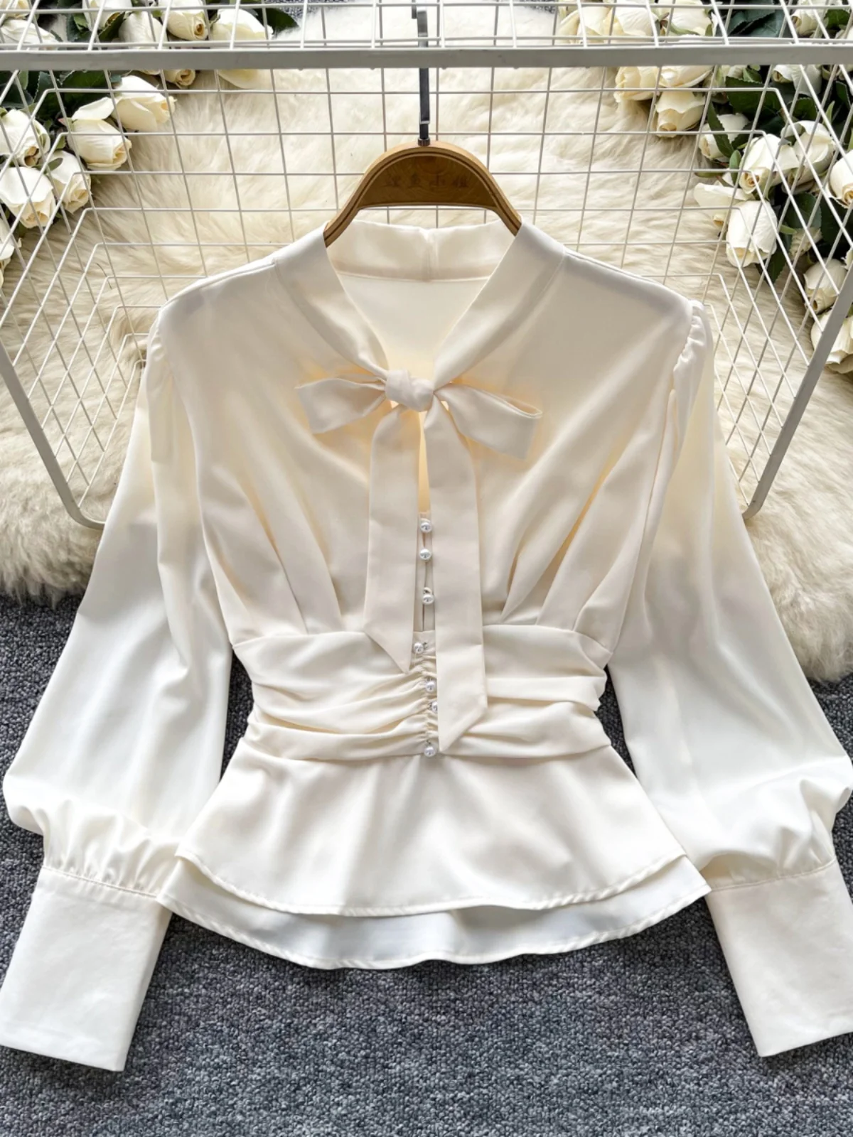 Легкая роскошная нишевая рубашка с женской высококачественной атласной лентой