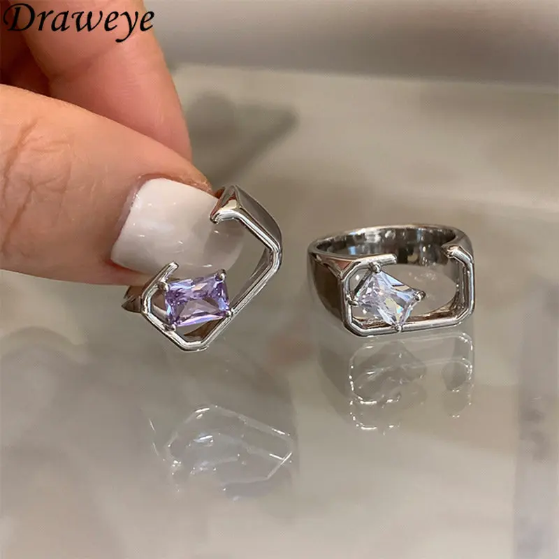 

Draweye Hollow Out Anillos Mujer Geometric Square Korean Fashion Retro Sweet Jewelry for Women Simple Purple Cuff Rings