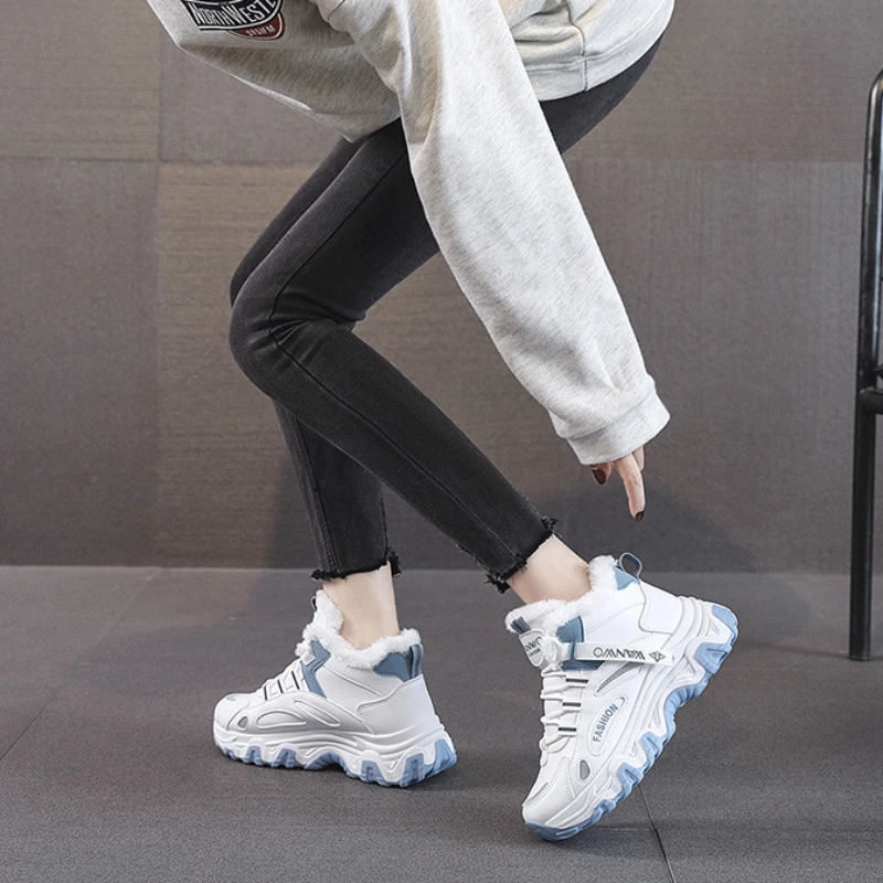 Женские кроссовки на платформе Нескользящие теплые