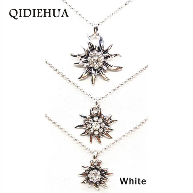 

3pcs/set Charming Rhinestone Lucky Flower Necklace For Women Clavicle Chain Edelweiss Necklace Pendant Fashion Bijoux Wholesale
