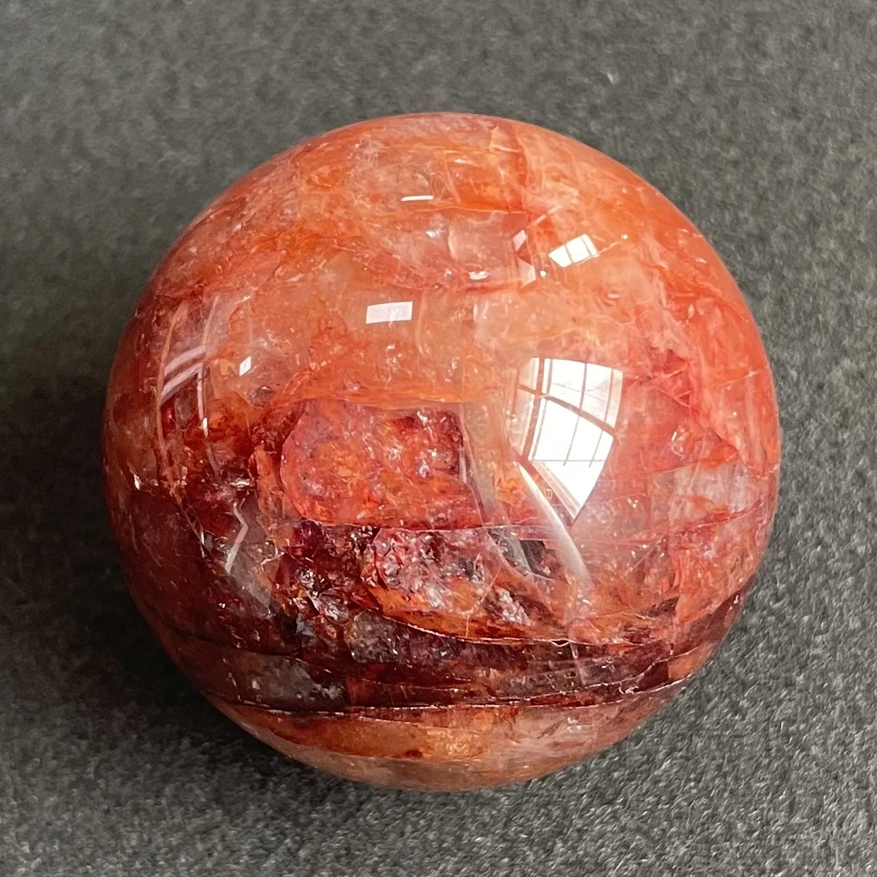 

147g Natural Stone Clear Quartz Sphere Rainbow Red Crystal Ball Rock Decoration Rough Polished Healing Y257