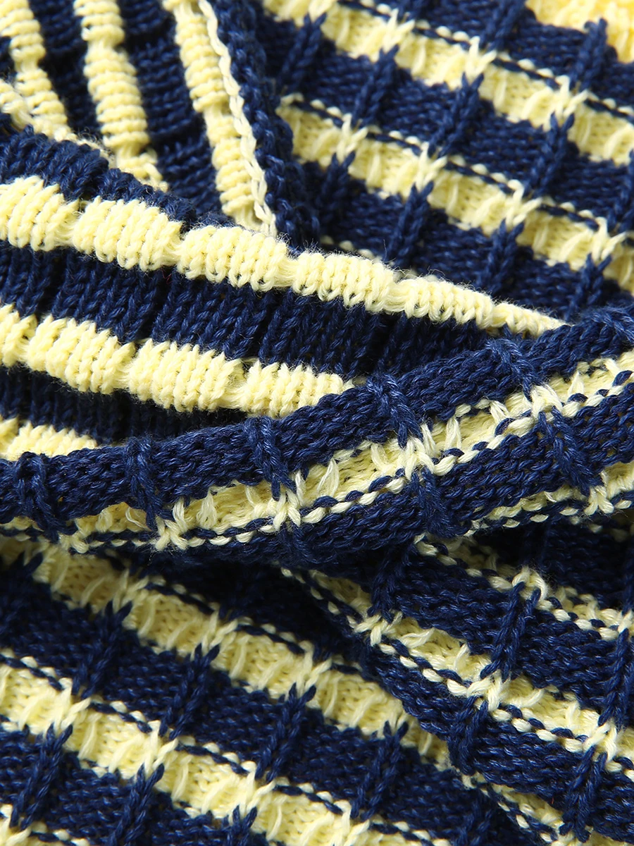 Женский трикотажный топ в полоску без бретелек с открытыми плечами