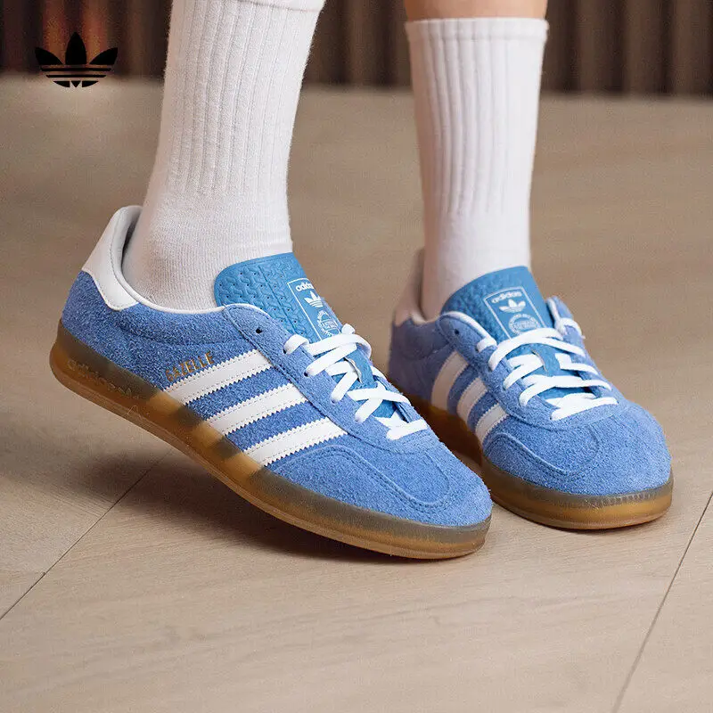 Фото Женские синие замшевые кеды Adidas Originals KH6038 с тремя белыми полосками, низкие, с резиновой подошвой, винтажные, повседневные, для прогулок №3