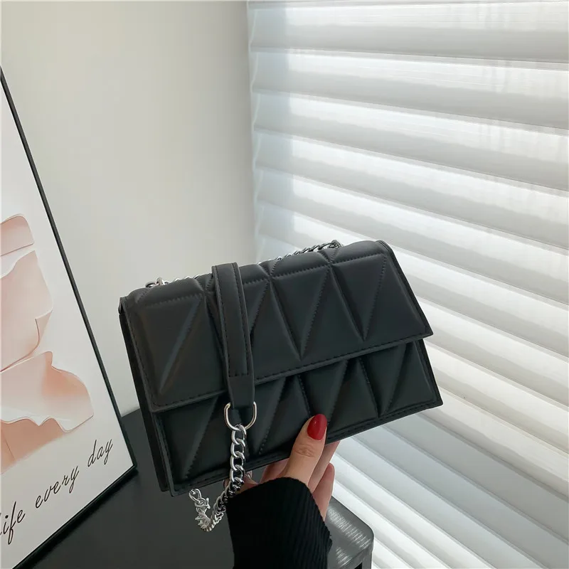 

Textured and Westernized Bag Women's Bag New Trend Fashion Chain Small Square Bag Retro Atmosphere Crossbody Bag