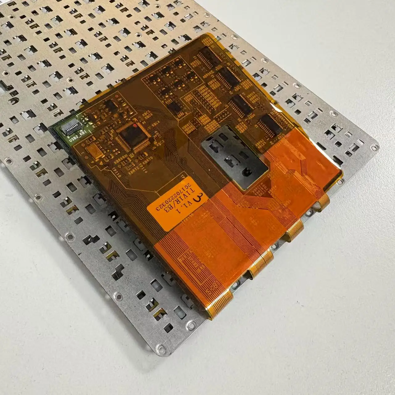 Для Gigabyte AORUS X5 V6 X7 DT Ремонт клавиатуры без рамки Замена черных клавиш