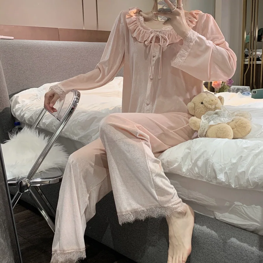 High Quality Spring Autumn Nightwear Set Golden Velvet Long-Sleeved Trousers Two Piece Suit Pajamas For Women Home Clothes