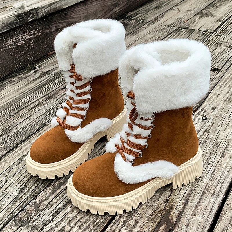 Меховые замшевые женские массивные зимние ботинки на платформе короткие