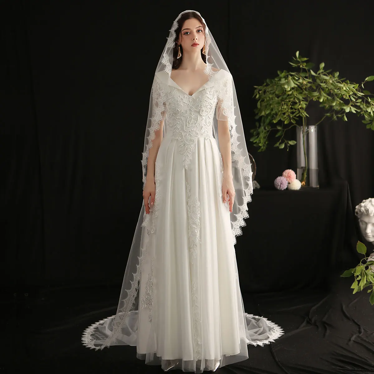 

V659 Luxurious Wedding Bridal Chapel Veil Soft Tulle Full Eyelash Lace Edge Brides Long White Veil Women Marriage Accessories