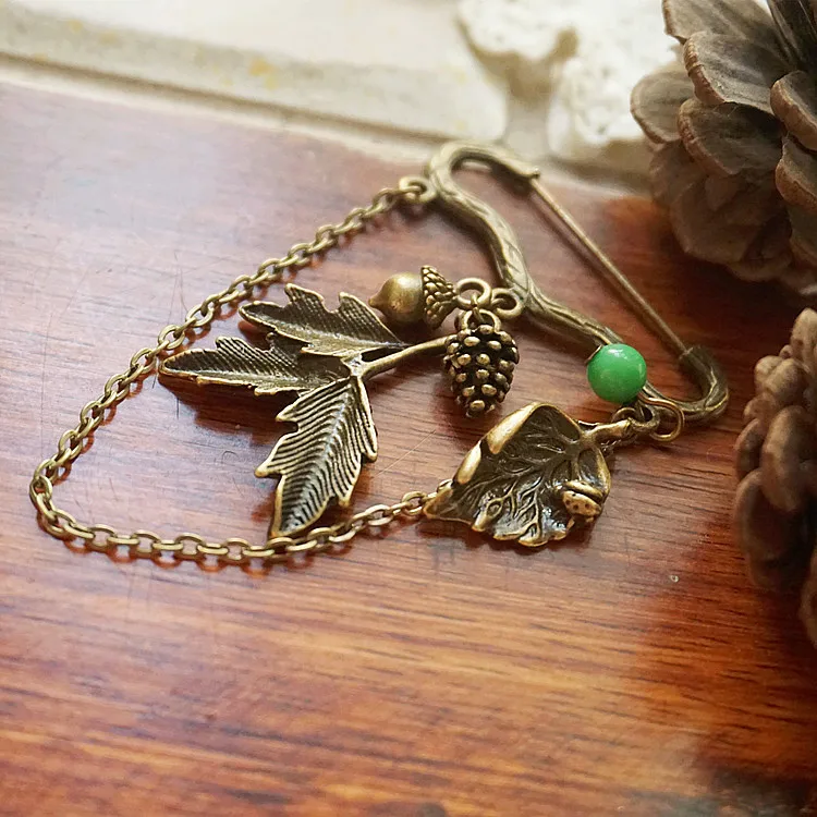 

DEAR-LIFE Original handmade jewelry literary retro pine fruit jungle brooch badge exquisite retro accessories