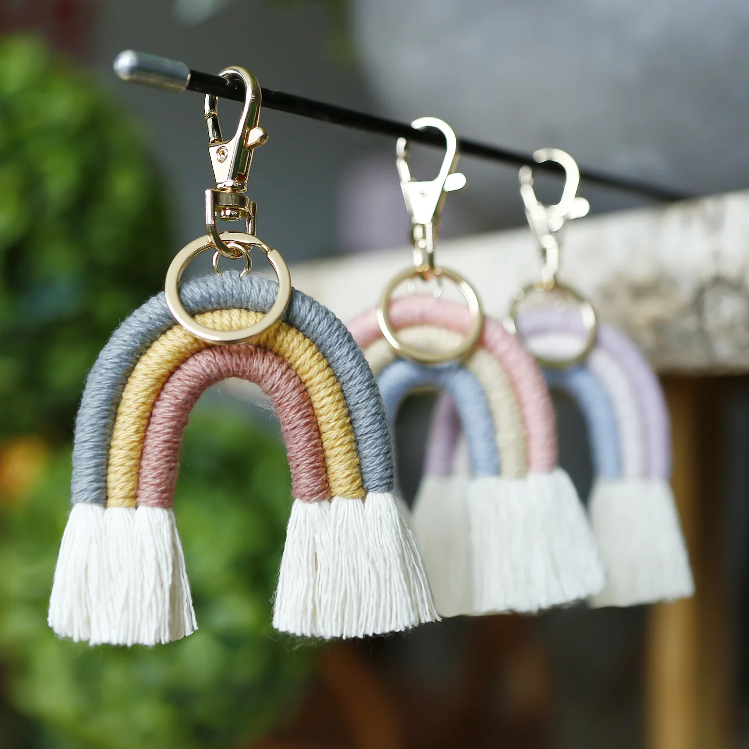 Bohemia Rainbow Tassels Keychains Handmade Weaving Car Hanging Accessorie Key Holder for Women Bags Keyring Home Decoration Gift