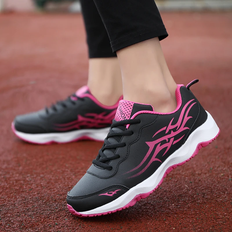 2022 New Hot Style Women Running Shoes Lace Up Sport Shoes Outdoor Jogging Walking Athletic Shoes Comfortable Sneakers for Women