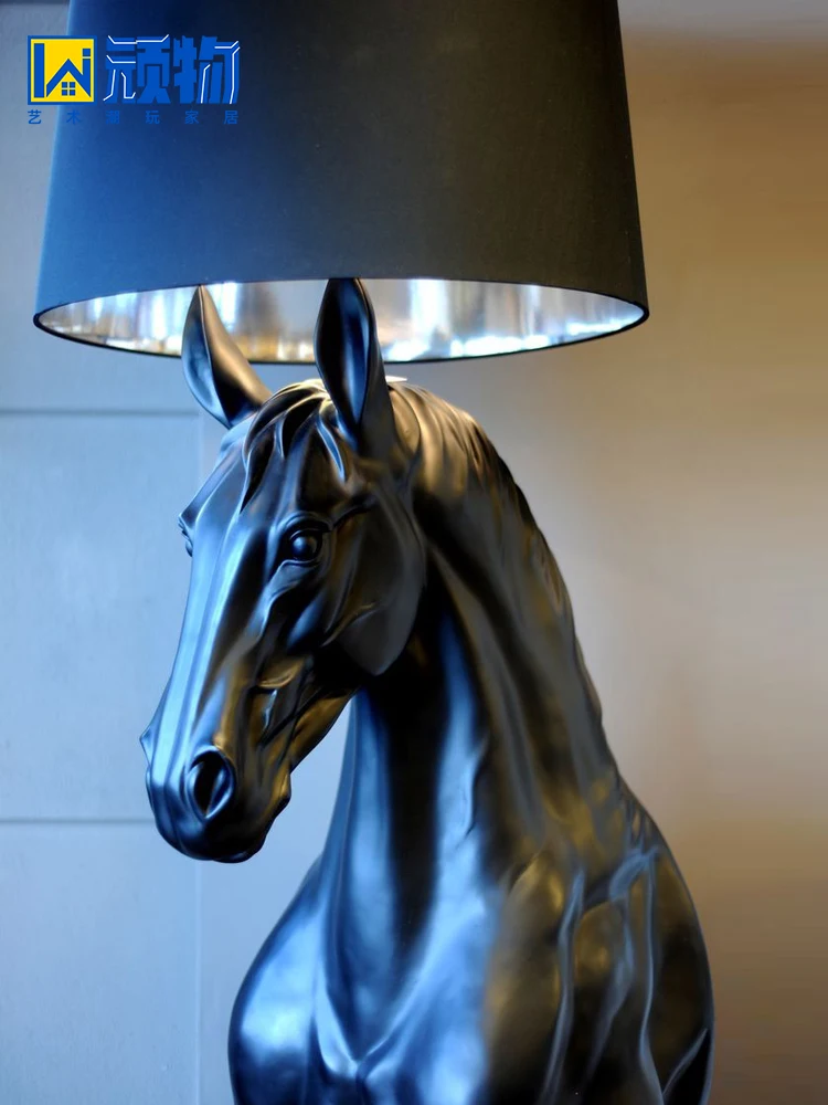 Halfling статуя лошади искусственная фотография