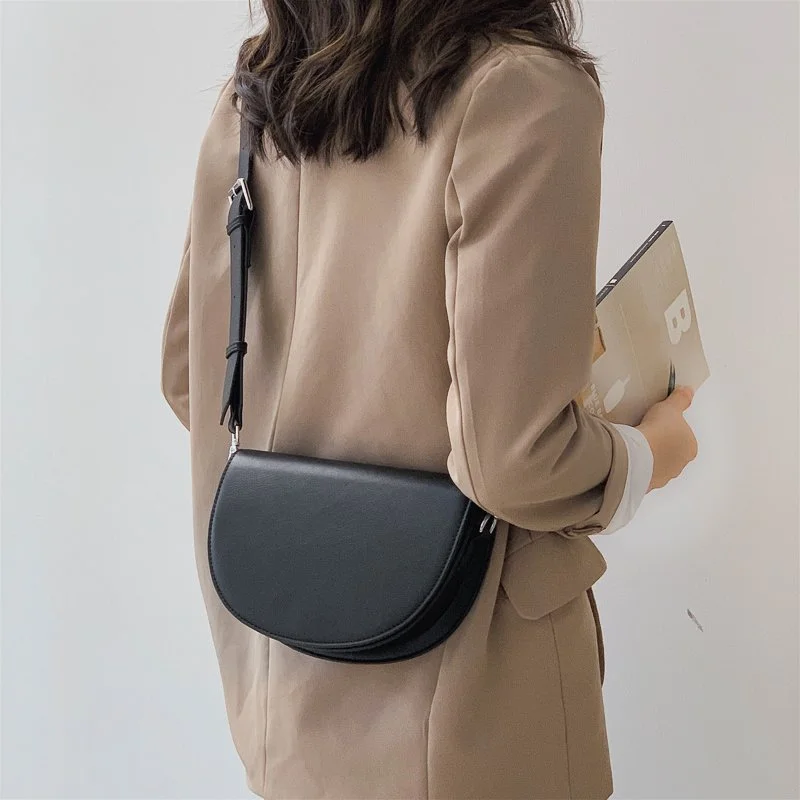 Women's Retro Luxury Solid Color Small Shoulder Bag Fashion Fresh Underarm Handbag for Femele Travel Free Shipping сумка женская