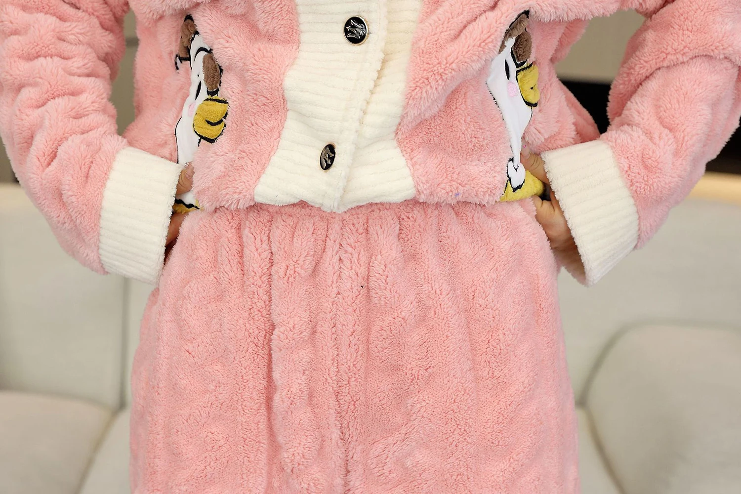 Winter Warm Flannel Women Pyjamas Thick Velvet  2PCS Long Sleeve Cartoon Sleepwear Coral Fleece Pajamas Set Girl Nightwear