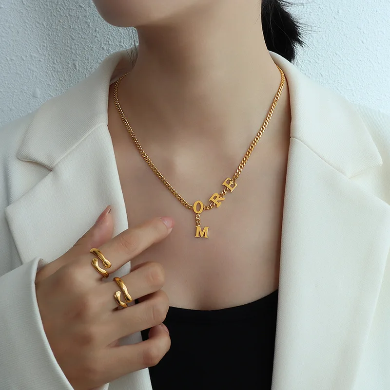 

Женское Ожерелье из гипоаллергенной титановой стали с надписью