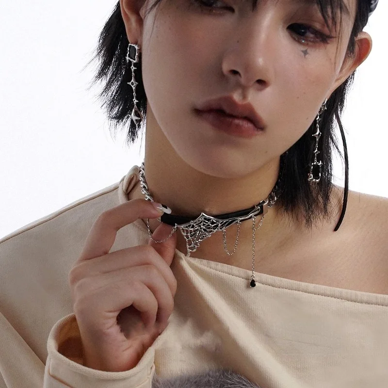 

Original Pu Leather Cobweb Necklace High Street Chain Punk Clavicle Chain Sweet and Cool Girl High-end Choker Hip Hop Jewelry
