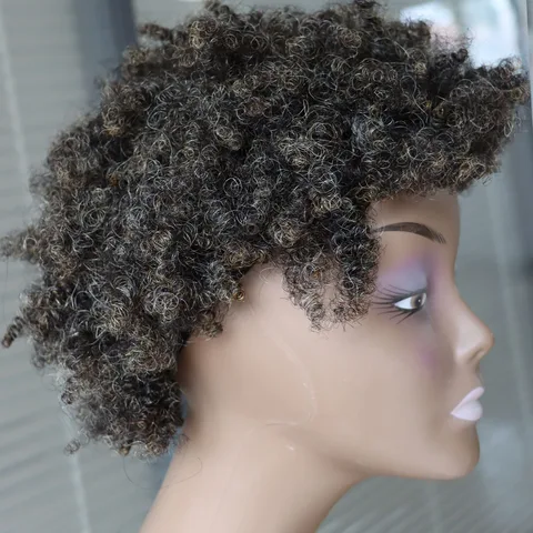 Серый смешанный человеческий волос Virgin Remy Короткий афро-кудрявый машинный парик 6 дюймов Короткий вьющийся парик с полной головой Машинный серый парик из человеческих волос