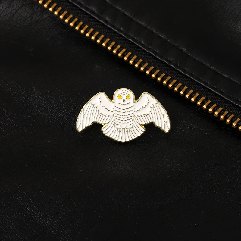 

Nighthawk Enamel Pins White Hedwig Brooch New Animal Series Brooch Cartoon Cute Night Owl Brooch Bird Of Minerva Backpack Badge