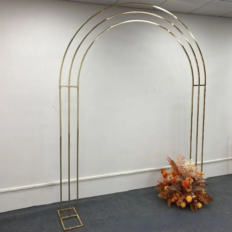 Рисунок 4 - блестящая золотая большая стойка