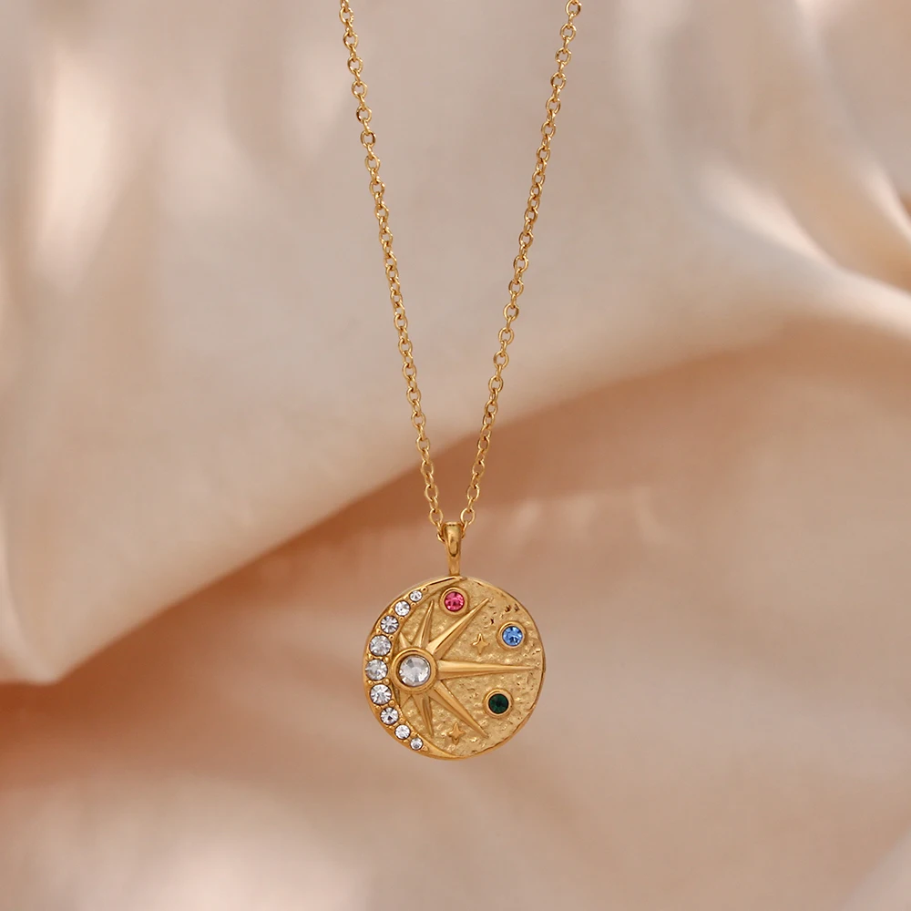 

2022 Deliacte Red White Green Blue Zircon Sun Star Moon Round Pendant Necklaces 18K Plated Stainless Steel Necklaces for Woemn