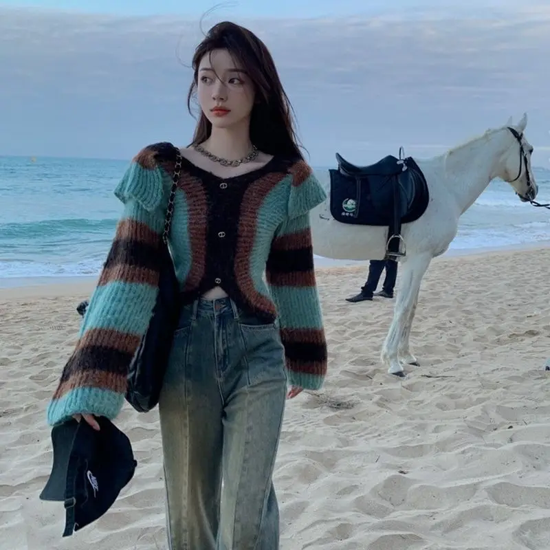 Стиль отпуска дизайн Sense Niche короткий полосатый вязаный кардиган женский