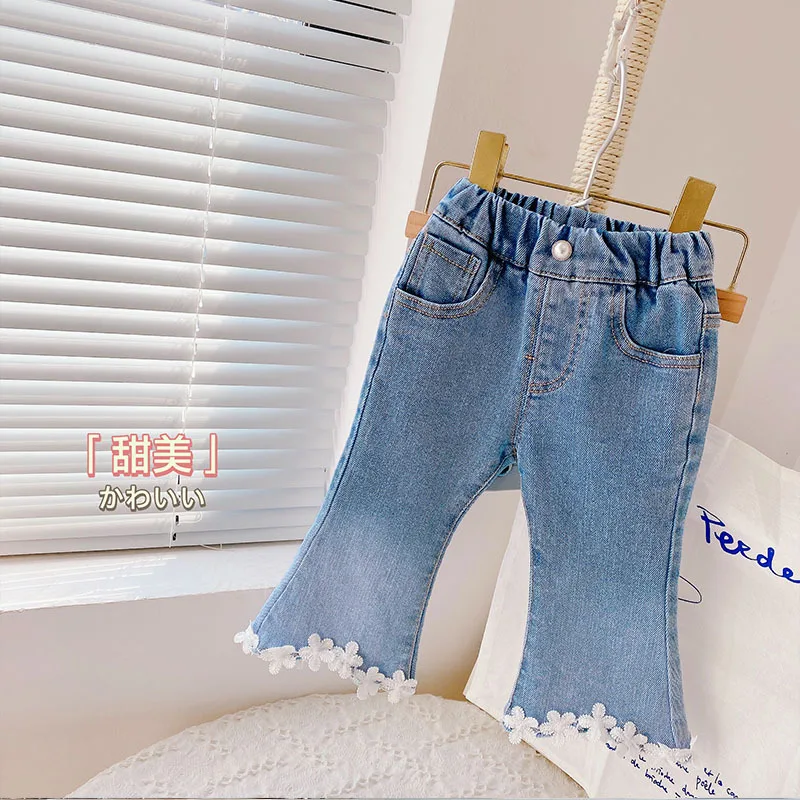

2022 new Korean version of girls' jeans small flower spring and autumn children's flared pants children's pants