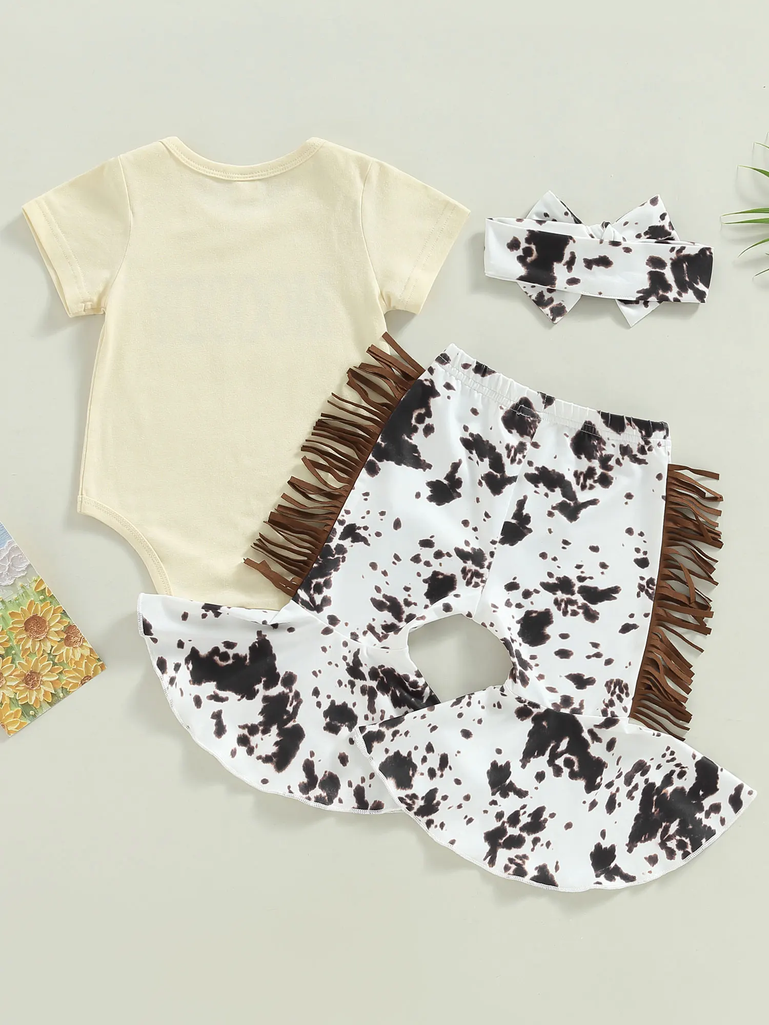 

Baby Boys Summer Outfit Set Short Sleeve Animal Print Bodysuit Striped Print Shorts Hat