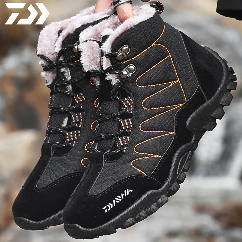 

New Daiwa Fishing Shoes Men Waterproof Windproof Winter Velvet Fishing Wear Hiking Mountaineering Outdoor Sport Shoes